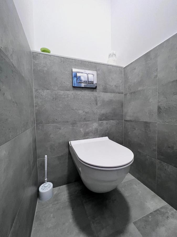 Pod Jaworami Apartment *